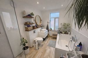 Photo 1- click for photo gallery